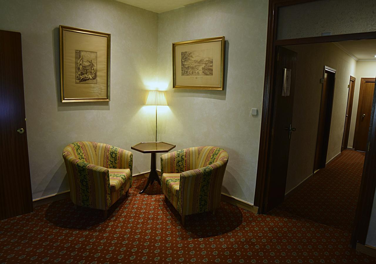 Hotel Mercedes アランフエス エクステリア 写真